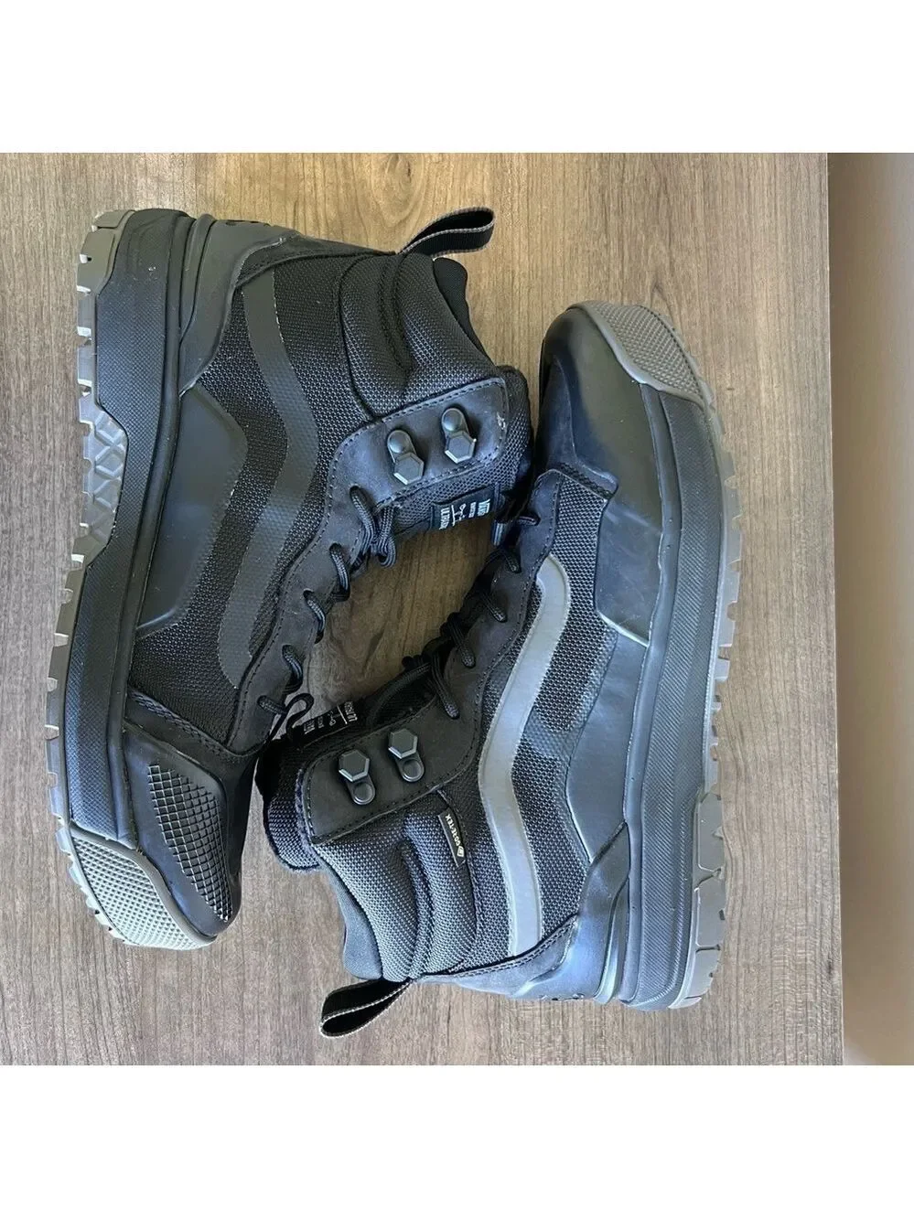 Vans NEW Unisex UltraRange Exo MTE Bryan Iguchi GoreTex Shoe Size 9 or 10.5 #178